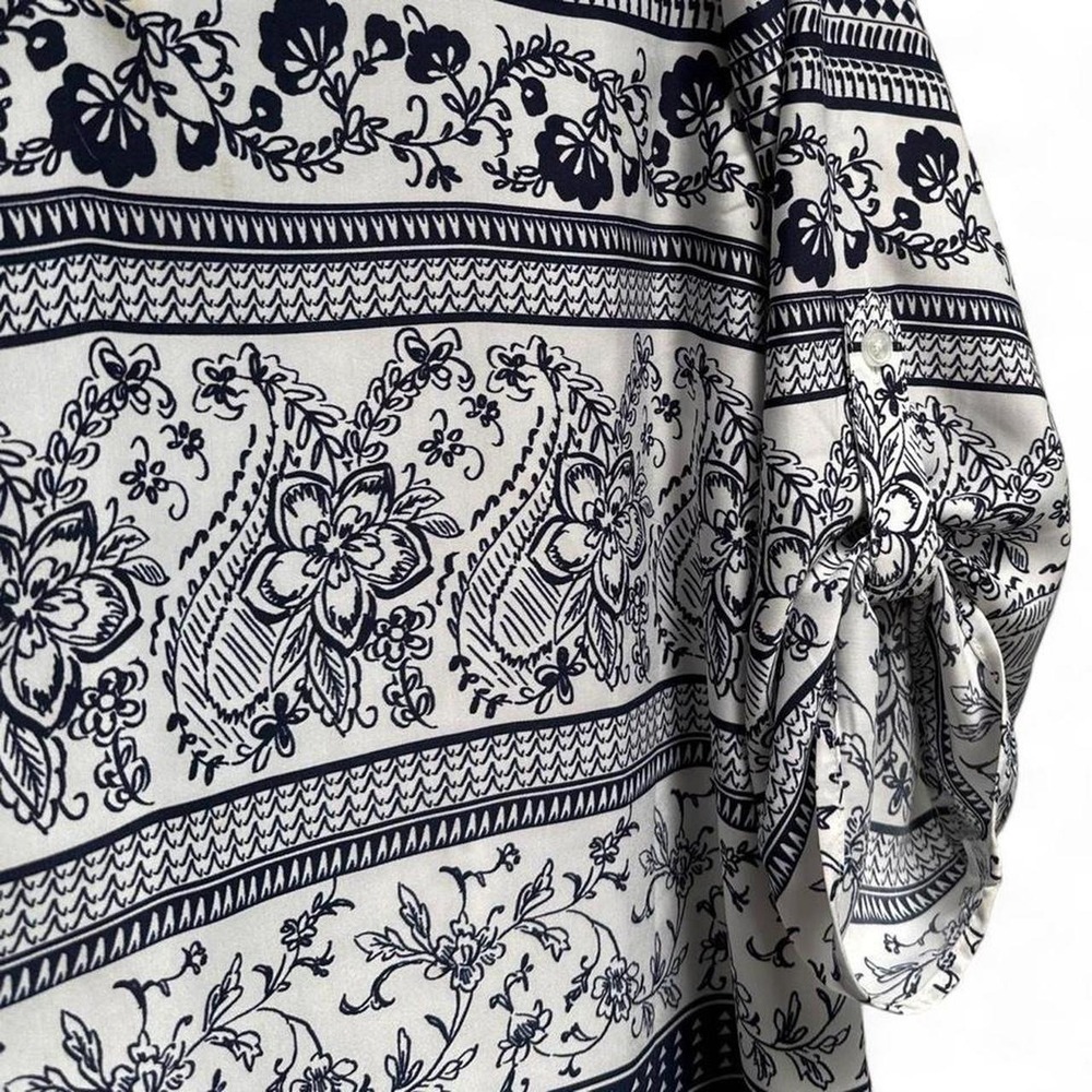 Chicos Paisley Vacation Casual Elevated Chic Quiet Luxury - Picture 3 of 3